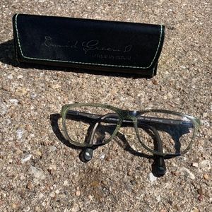 Daniel Green Frames